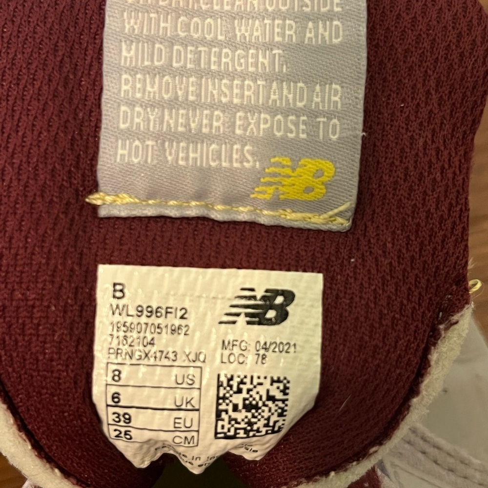 FIGS | New Balance 996 Maroon/Grey size 8 - Picture 7 of 7